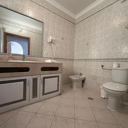 Апартаменты Sunset Haven In - Short Walk To Oldtown